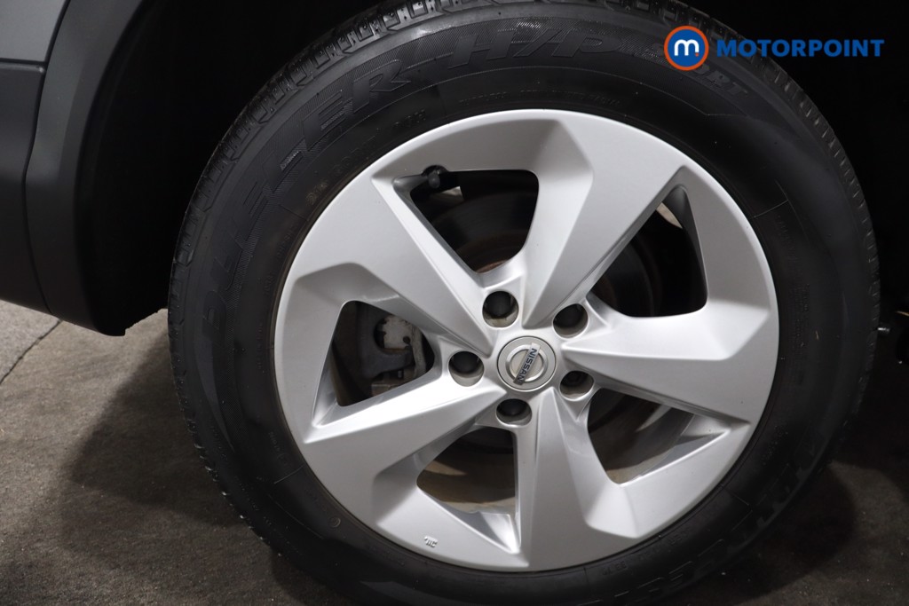 Nissan Qashqai Acenta Premium Manual Diesel SUV - Stock Number (1566485) - 9th supplementary image