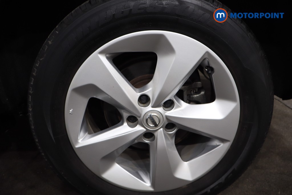 Nissan Qashqai Acenta Premium Manual Diesel SUV - Stock Number (1566485) - 12th supplementary image