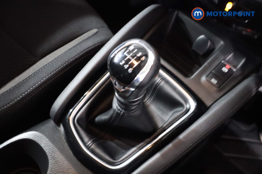 Nissan Qashqai Acenta Premium Manual Diesel SUV - Stock Number (1566485) - 14th supplementary image