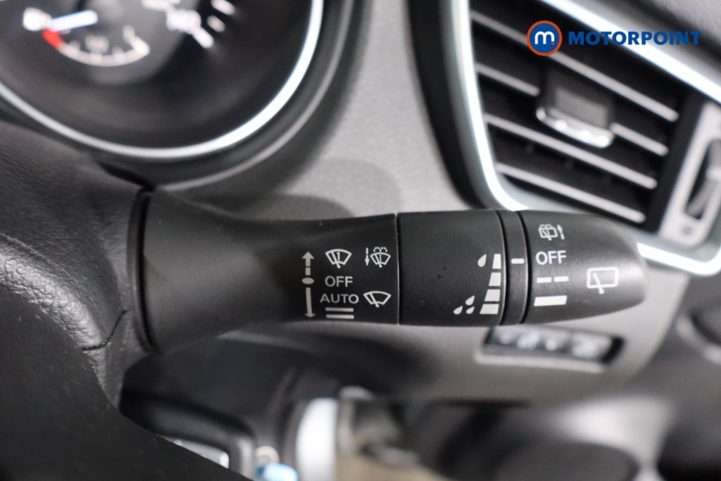 Nissan Qashqai Acenta Premium Manual Diesel SUV - Stock Number (1566485) - 16th supplementary image
