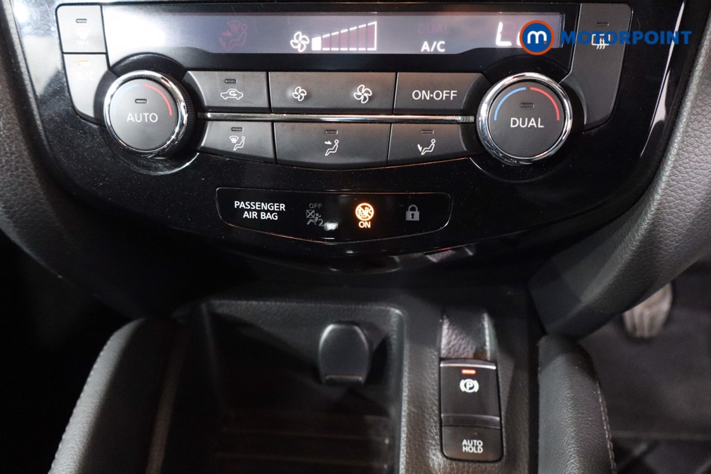 Nissan Qashqai Acenta Premium Manual Diesel SUV - Stock Number (1566485) - 19th supplementary image