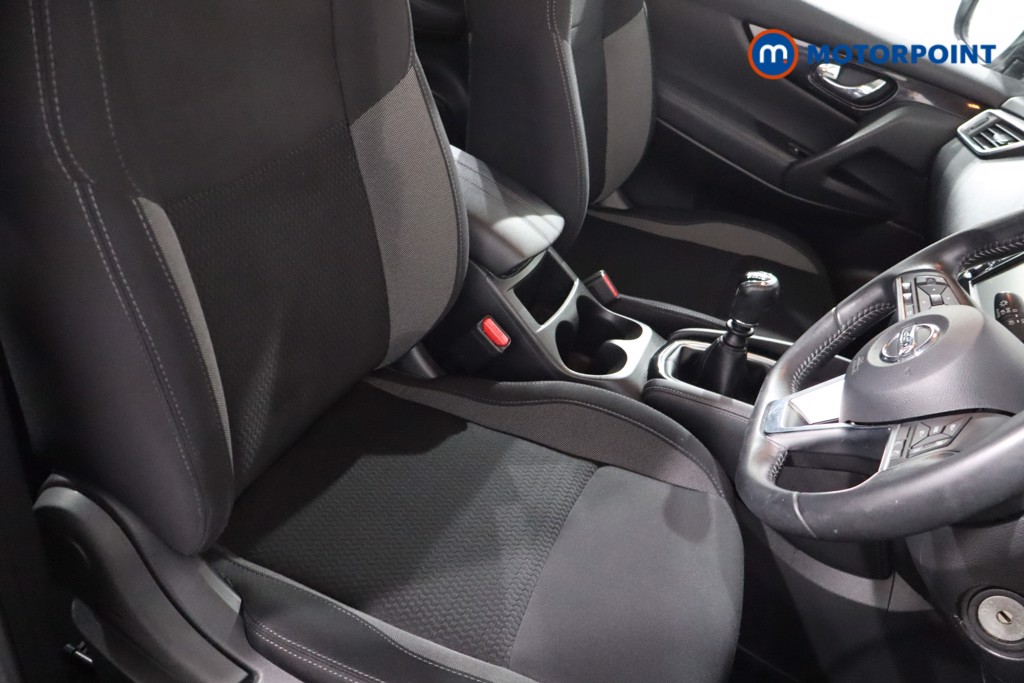 Nissan Qashqai Acenta Premium Manual Diesel SUV - Stock Number (1566485) - 23rd supplementary image