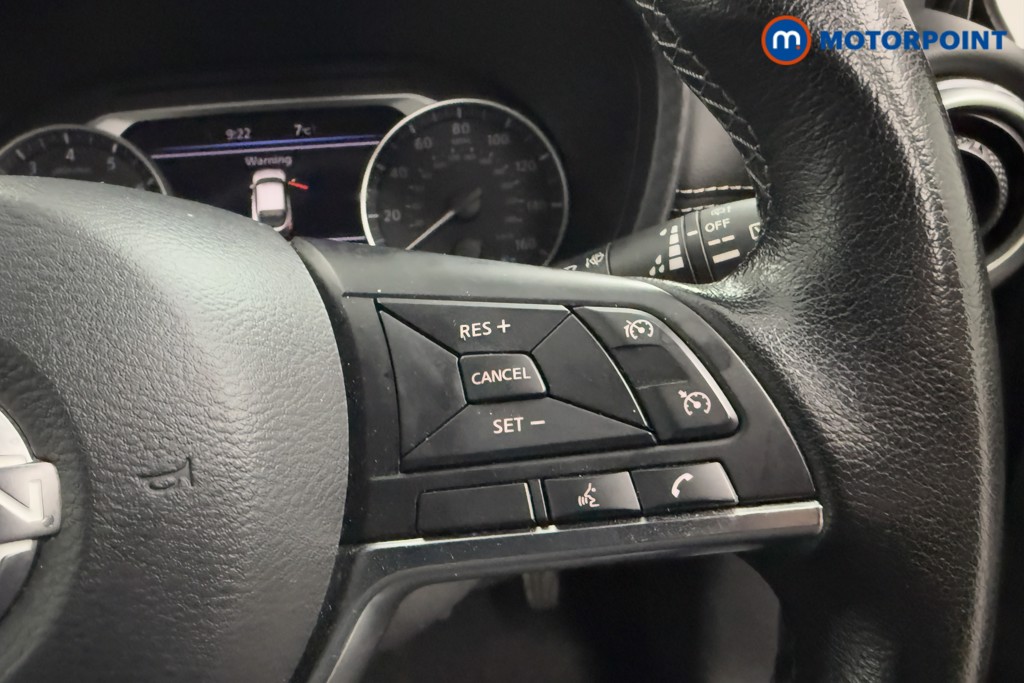 Nissan Juke N-Connecta Manual Petrol SUV - Stock Number (1568041) - 4th supplementary image