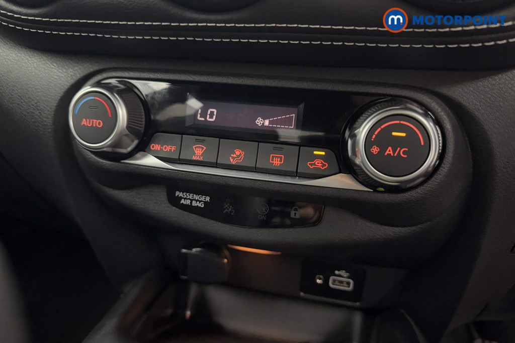 Nissan Juke N-Connecta Manual Petrol SUV - Stock Number (1568041) - 11th supplementary image