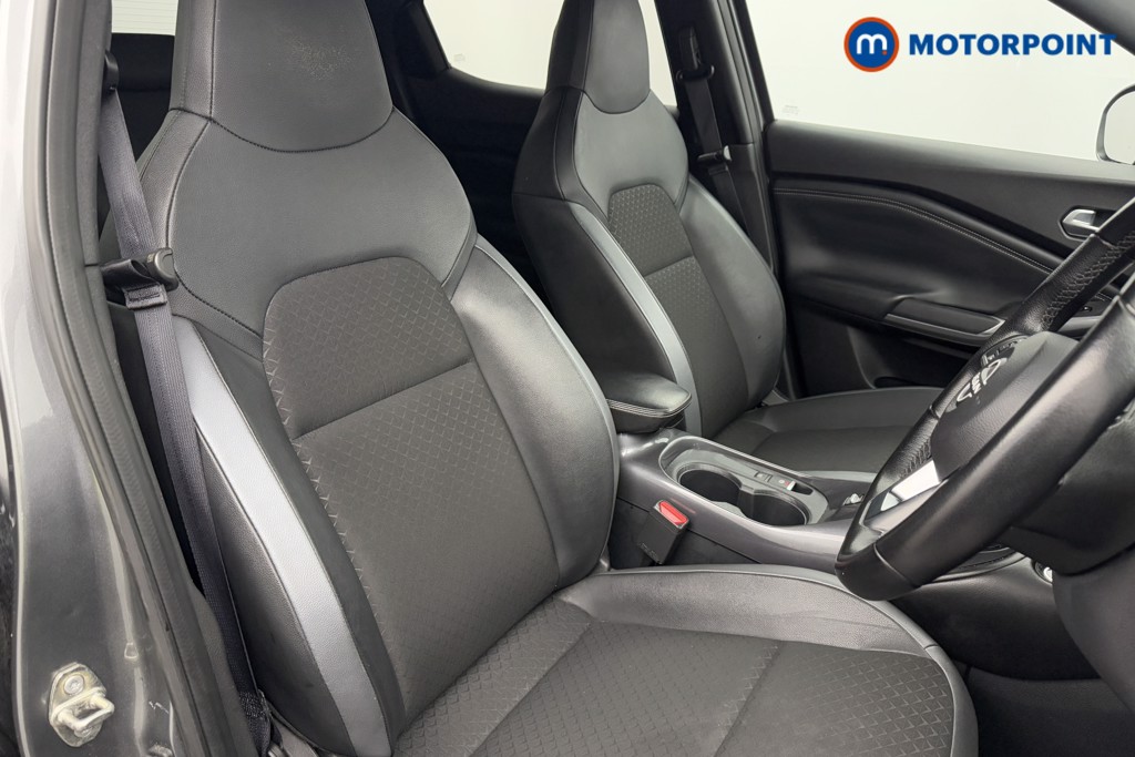 Nissan Juke N-Connecta Manual Petrol SUV - Stock Number (1568041) - 15th supplementary image