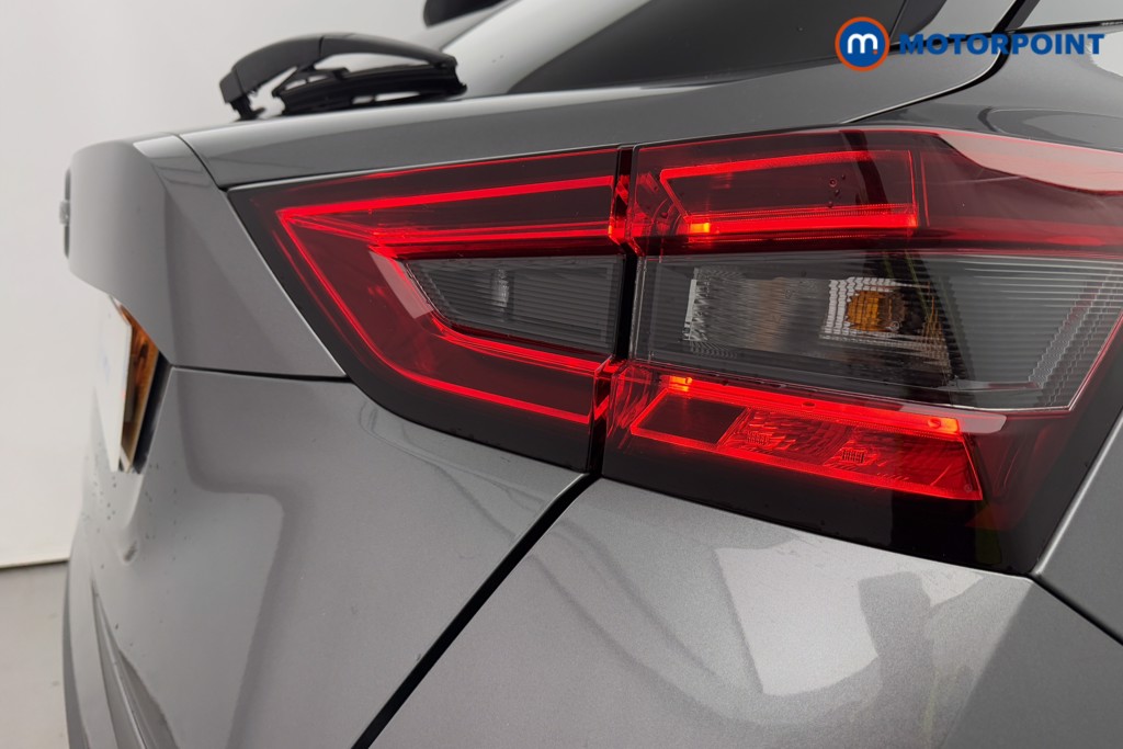 Nissan Juke N-Connecta Manual Petrol SUV - Stock Number (1568041) - 21st supplementary image