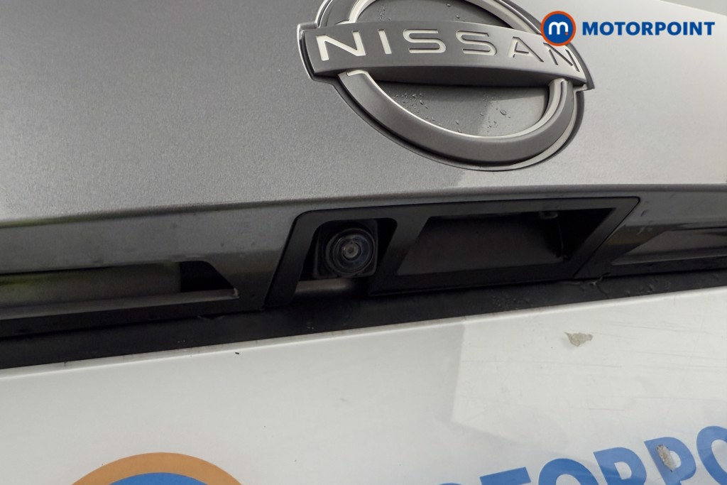 Nissan Juke N-Connecta Manual Petrol SUV - Stock Number (1568041) - 23rd supplementary image