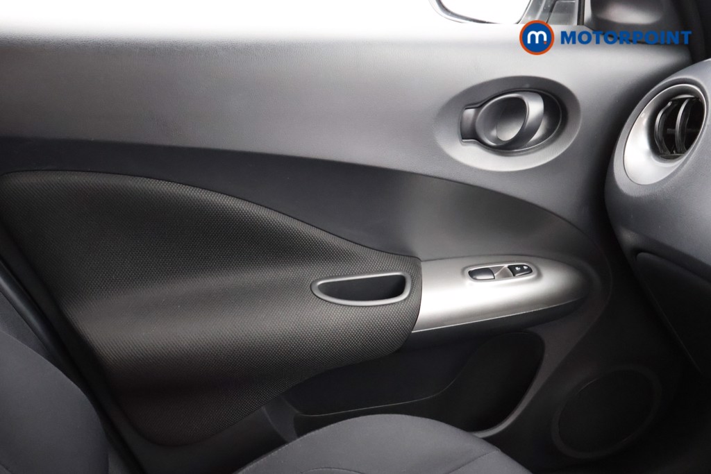 Nissan Juke Visia Manual Petrol SUV - Stock Number (1568417) - 6th supplementary image