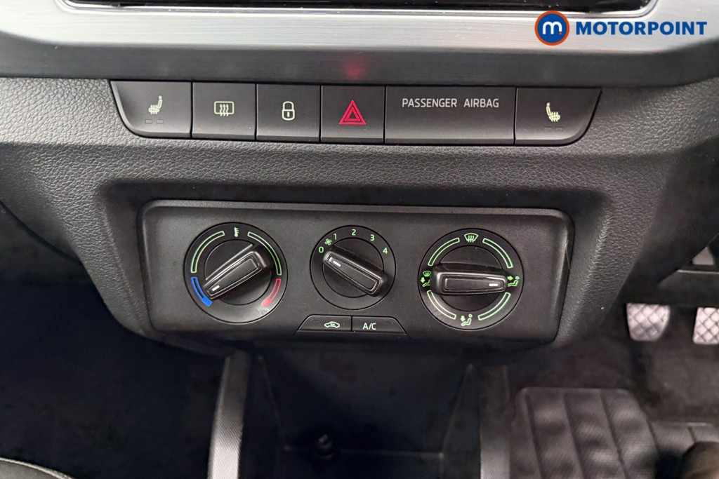 Skoda Fabia Colour Edition Manual Petrol Hatchback - Stock Number (1569071) - 11th supplementary image