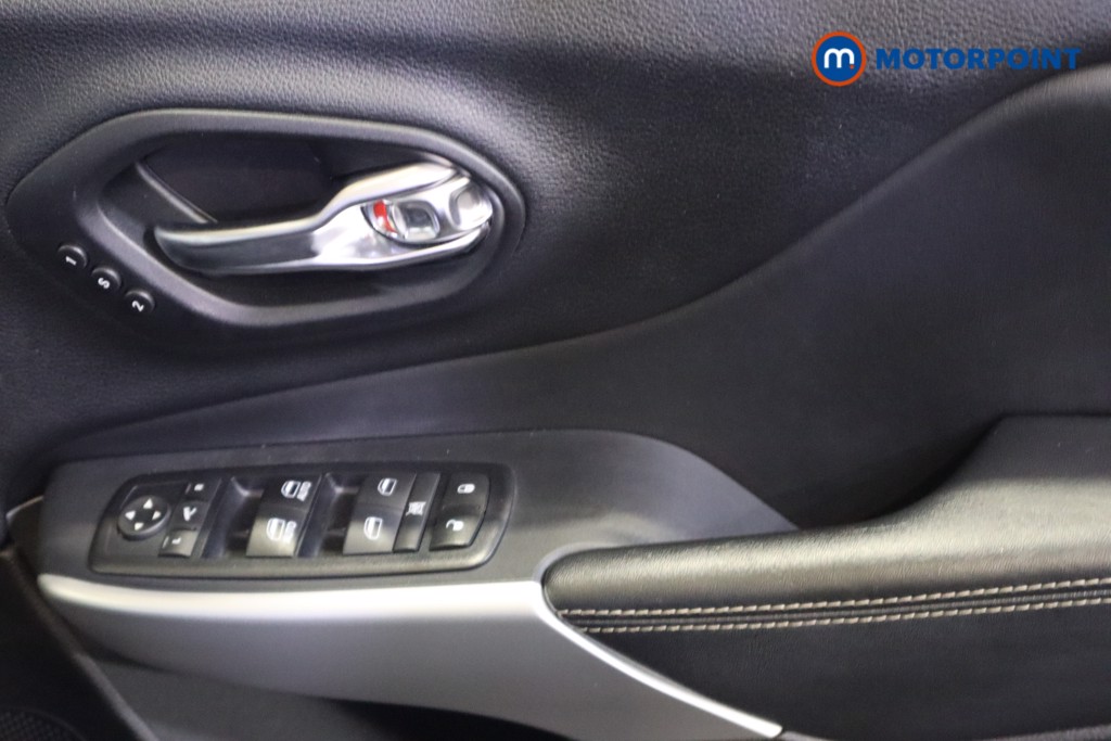 Jeep Cherokee Limited Automatic Diesel SUV - Stock Number (1570606) - 14th supplementary image