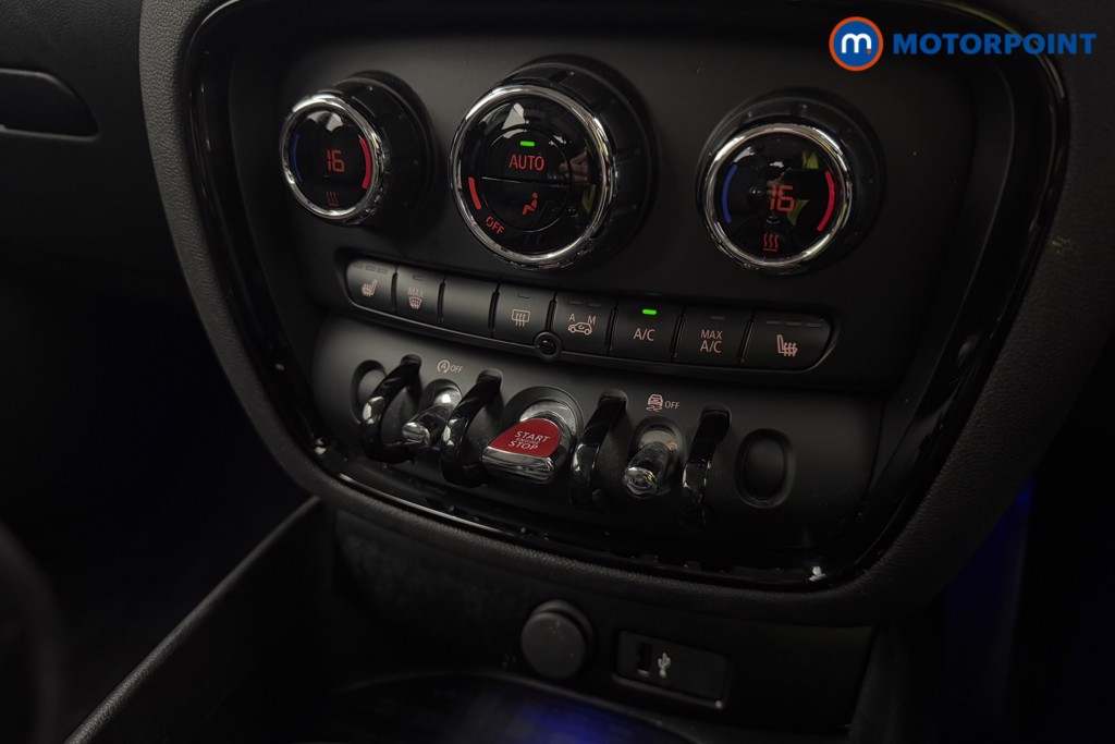 Mini Clubman Cooper Classic Manual Petrol Estate - Stock Number (1572583) - 13th supplementary image
