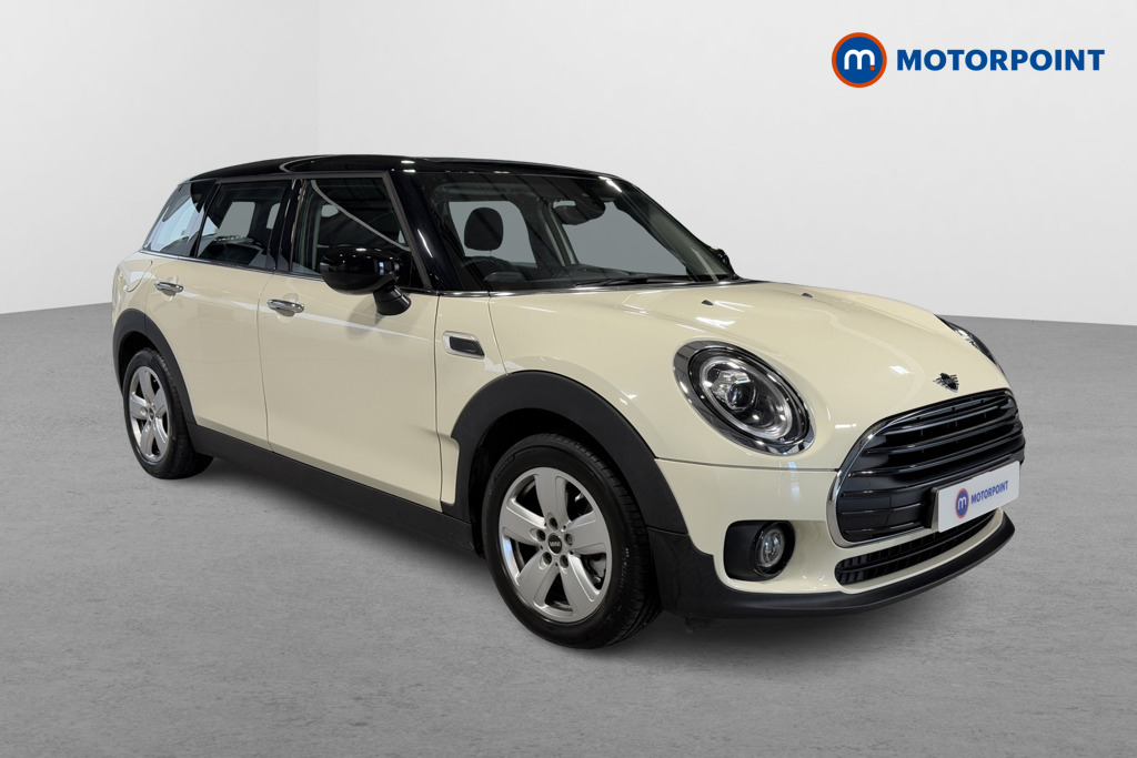 Mini Clubman Cooper Classic Manual Petrol Estate - Stock Number (1572583) - Drivers side front corner