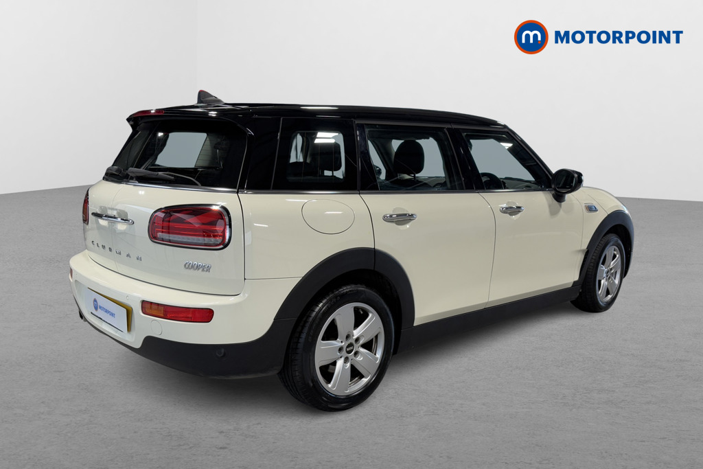 Mini Clubman Cooper Classic Manual Petrol Estate - Stock Number (1572583) - Drivers side rear corner