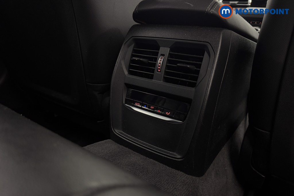 BMW 3 Series M Sport Automatic Petrol Plug-In Hybrid Estate - Stock Number (1572907) - 25th supplementary image