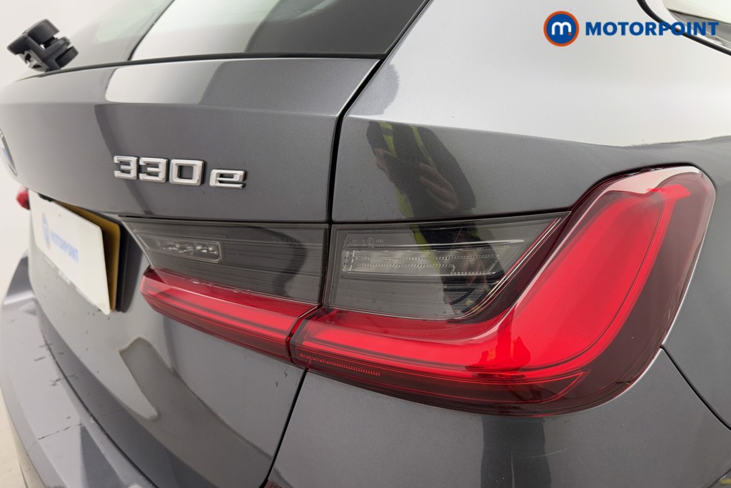 BMW 3 Series M Sport Automatic Petrol Plug-In Hybrid Estate - Stock Number (1572907) - 29th supplementary image