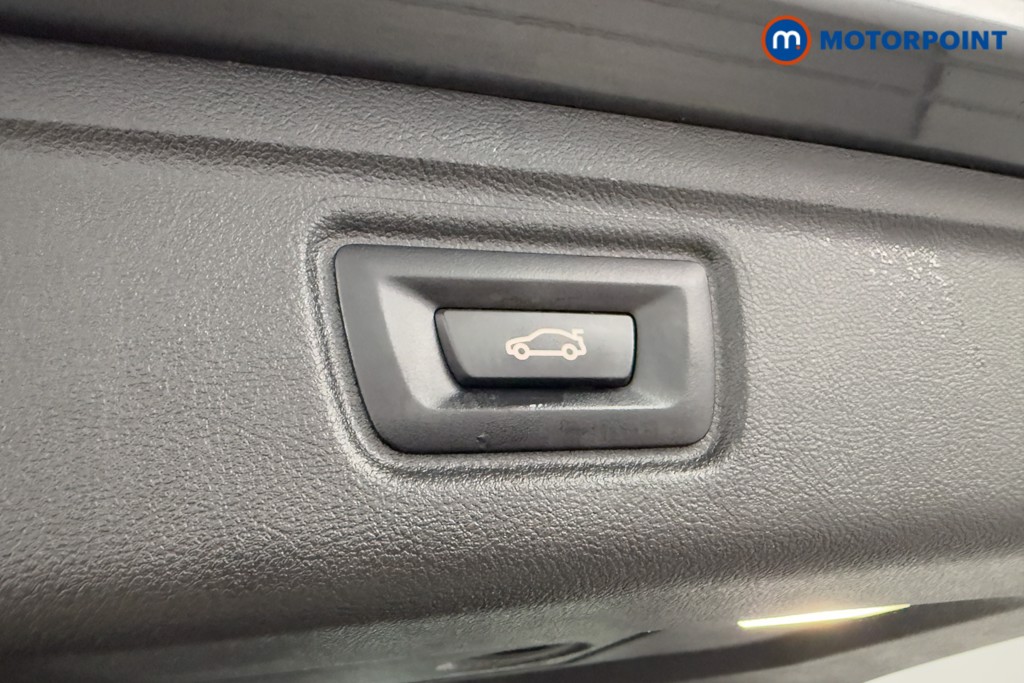 BMW 3 Series M Sport Automatic Petrol Plug-In Hybrid Estate - Stock Number (1572907) - 33rd supplementary image