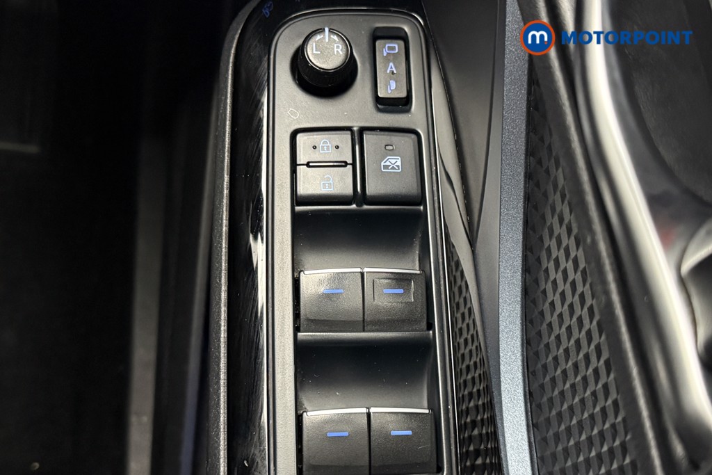 Toyota C-Hr Design Automatic Petrol-Electric Hybrid SUV - Stock Number (1574511) - 32nd supplementary image