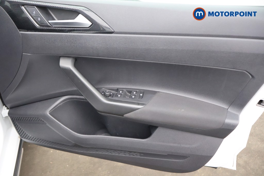 Volkswagen Taigo Life Manual Petrol SUV - Stock Number (1575941) - 9th supplementary image