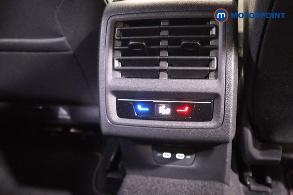 Volkswagen Golf GTI Automatic Petrol Hatchback - Stock Number (1576734) - 29th supplementary image