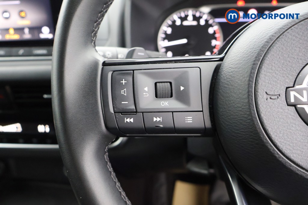 Nissan Qashqai Acenta Premium Automatic Petrol SUV - Stock Number (1577538) - 2nd supplementary image