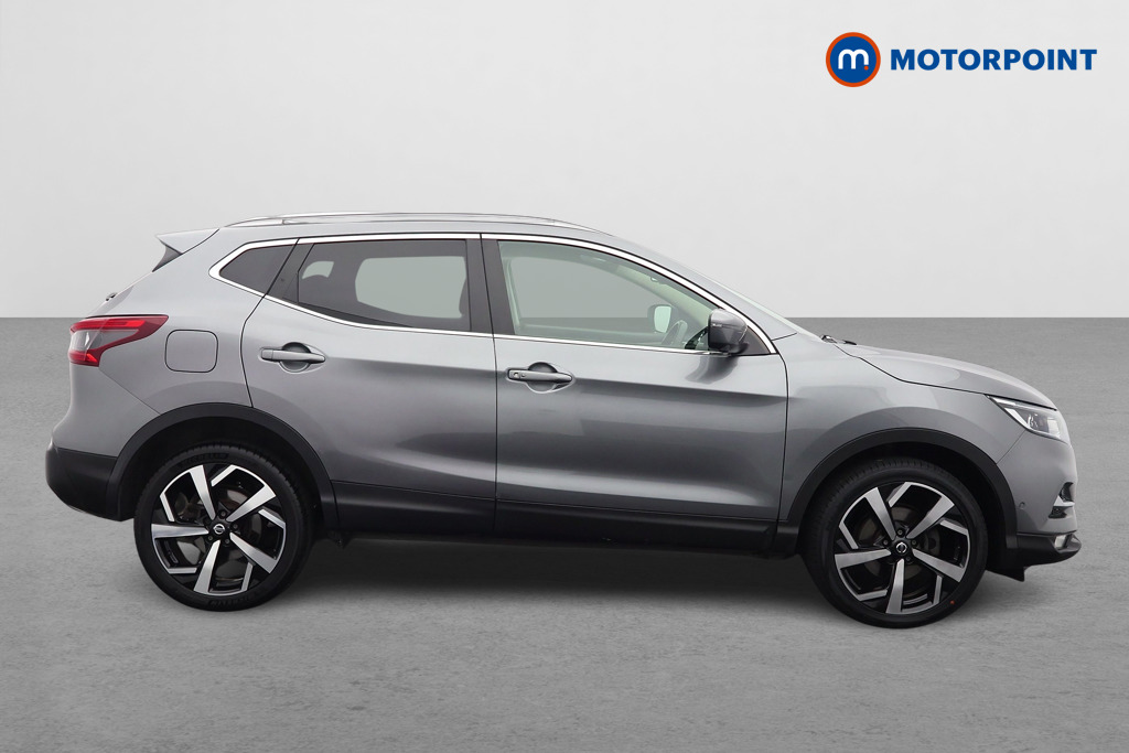 Nissan Qashqai Tekna Automatic Petrol SUV - Stock Number (1577790) - Drivers side