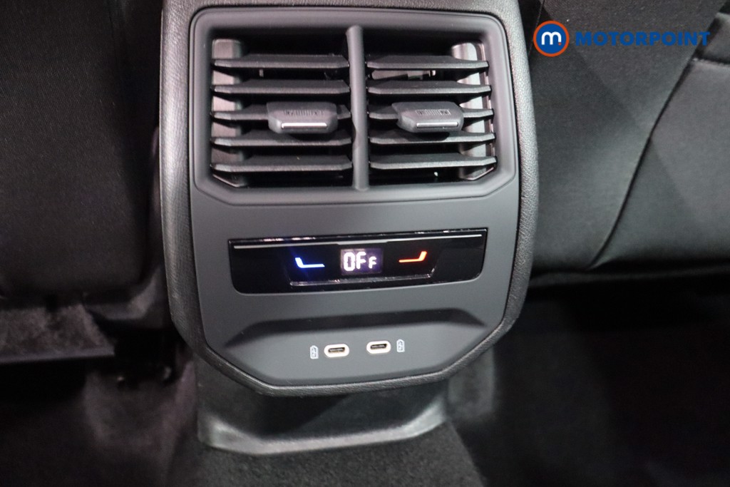 Seat Leon Se Dynamic Manual Petrol Hatchback - Stock Number (1578199) - 18th supplementary image