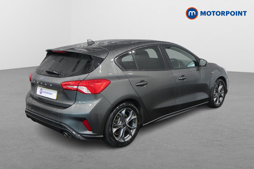Ford Focus St-Line Manual Petrol Hatchback - Stock Number (1578545) - Drivers side rear corner