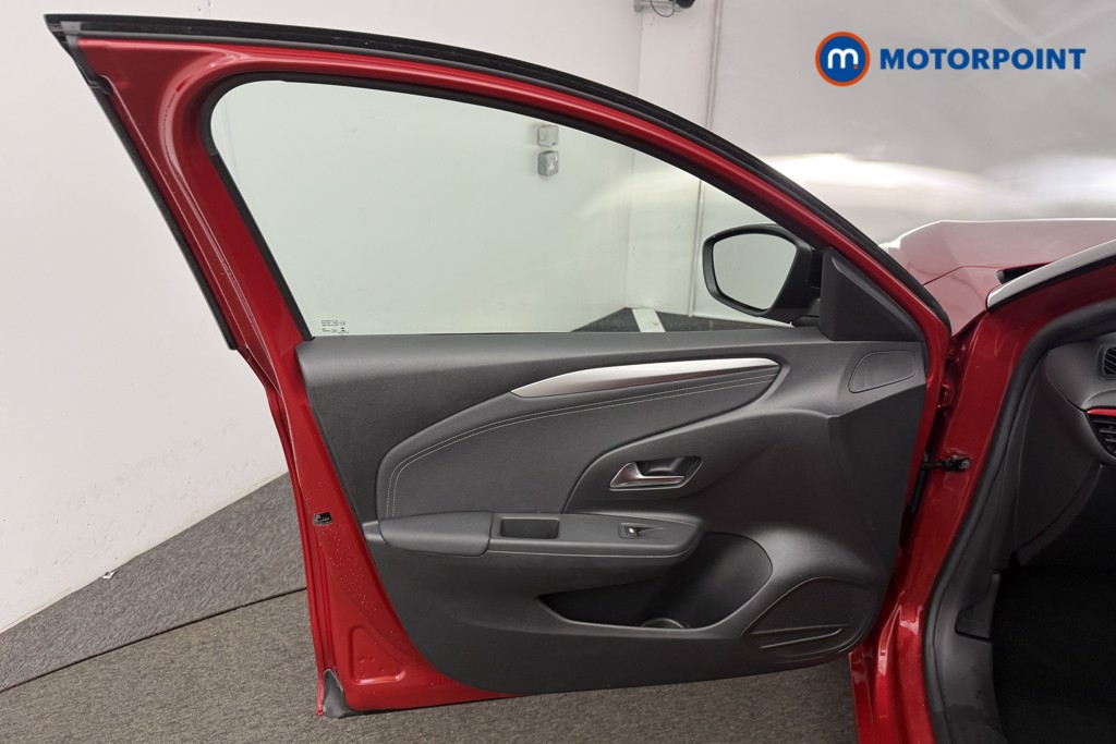 Vauxhall Corsa GS Manual Petrol Hatchback - Stock Number (1578600) - 4th supplementary image