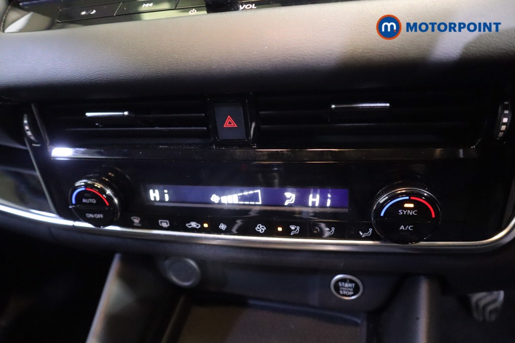 Nissan Qashqai N-Connecta Manual Petrol SUV - Stock Number (1580048) - 5th supplementary image