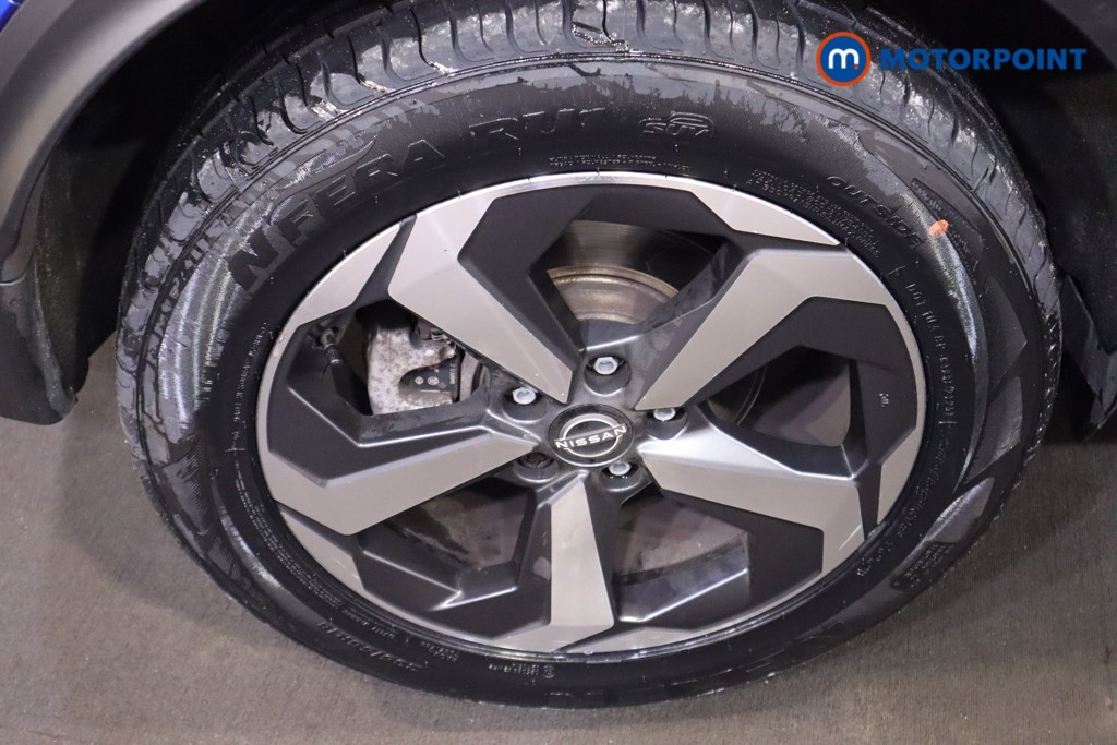 Nissan Qashqai N-Connecta Manual Petrol SUV - Stock Number (1580048) - 18th supplementary image