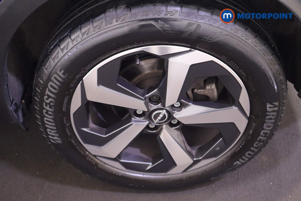 Nissan Qashqai N-Connecta Manual Petrol SUV - Stock Number (1580048) - 19th supplementary image