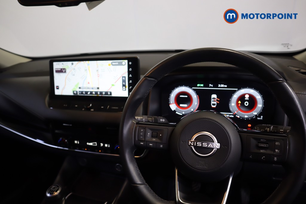 Nissan Qashqai N-Connecta Manual Petrol SUV - Stock Number (1580048) - 1st supplementary image