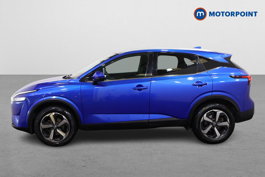 Nissan Qashqai N-Connecta Manual Petrol SUV - Stock Number (1580048) - Passenger side