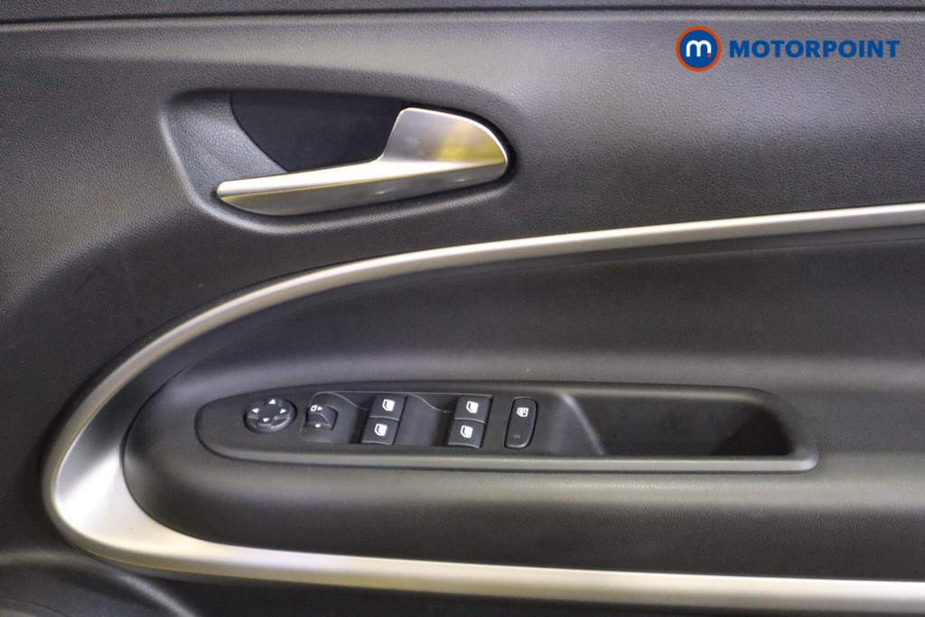 Jeep Avenger Summit Automatic Petrol SUV - Stock Number (1580130) - 14th supplementary image