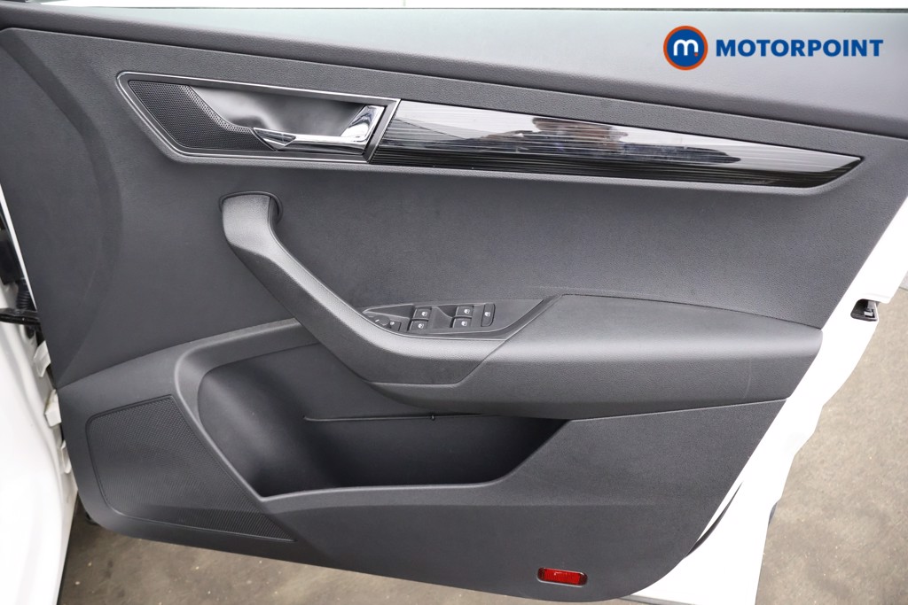 Skoda Karoq Se L Manual Petrol SUV - Stock Number (1580369) - 9th supplementary image