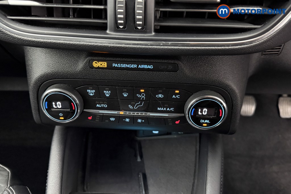 Ford Focus Titanium X Manual Petrol Hatchback - Stock Number (1580489) - 11th supplementary image