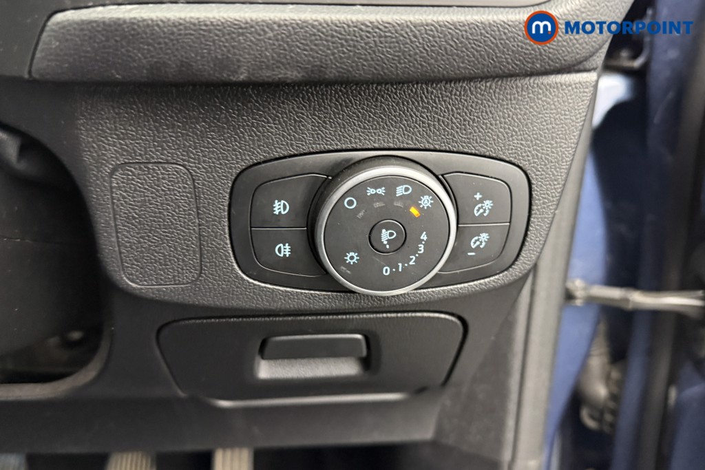Ford Focus Titanium X Manual Petrol Hatchback - Stock Number (1580489) - 15th supplementary image