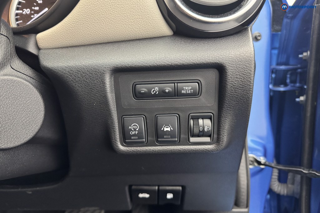 Nissan Micra Tekna Automatic Petrol Hatchback - Stock Number (1580911) - 15th supplementary image