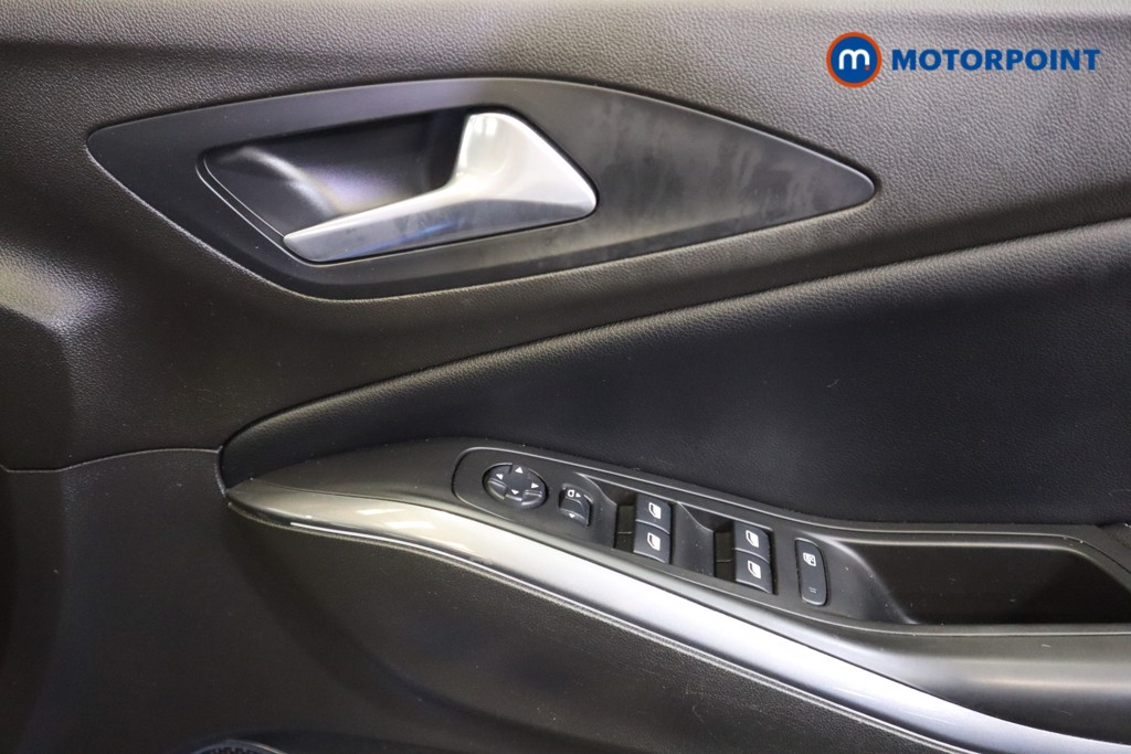 Vauxhall Grandland X Sport Nav Manual Petrol SUV - Stock Number (1581078) - 9th supplementary image