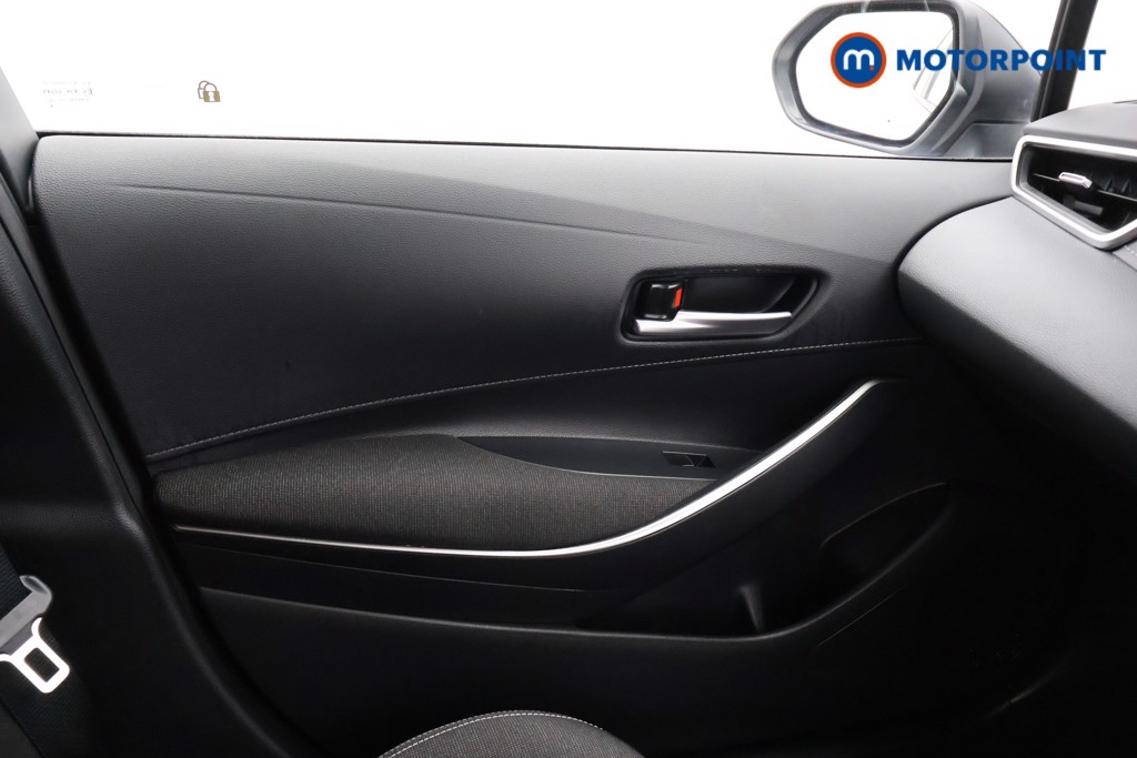 Toyota Corolla Icon Automatic Petrol-Electric Hybrid Estate - Stock Number (1581411) - 8th supplementary image