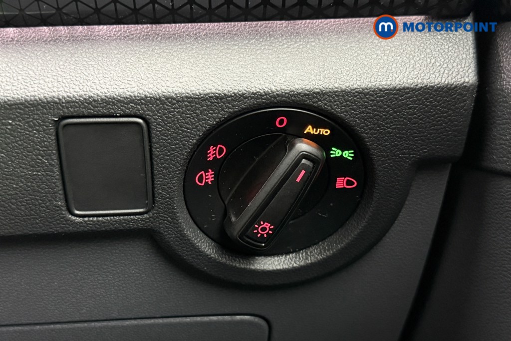 Volkswagen T-Cross SEL Manual Petrol SUV - Stock Number (1581432) - 32nd supplementary image