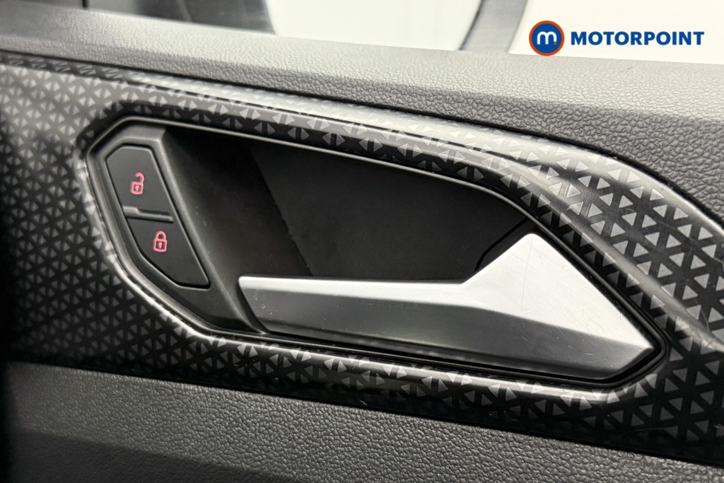 Volkswagen T-Cross SEL Manual Petrol SUV - Stock Number (1581432) - 34th supplementary image