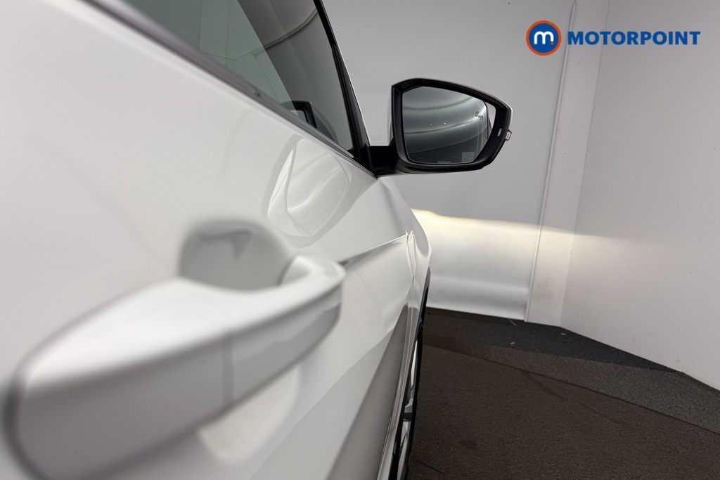 Volkswagen T-Cross SEL Manual Petrol SUV - Stock Number (1581432) - 37th supplementary image