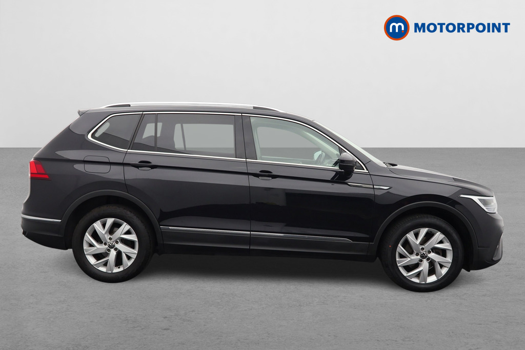 Volkswagen Tiguan Allspace Life Automatic Petrol SUV - Stock Number (1581642) - Drivers side