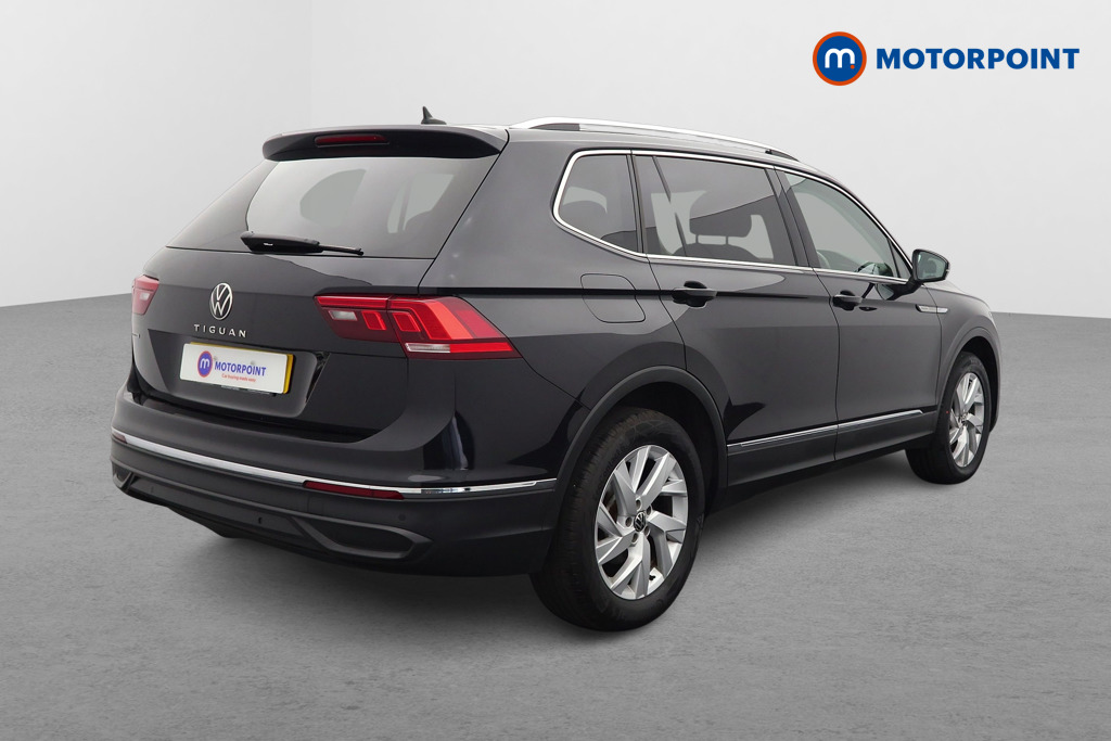 Volkswagen Tiguan Allspace Life Automatic Petrol SUV - Stock Number (1581642) - Drivers side rear corner
