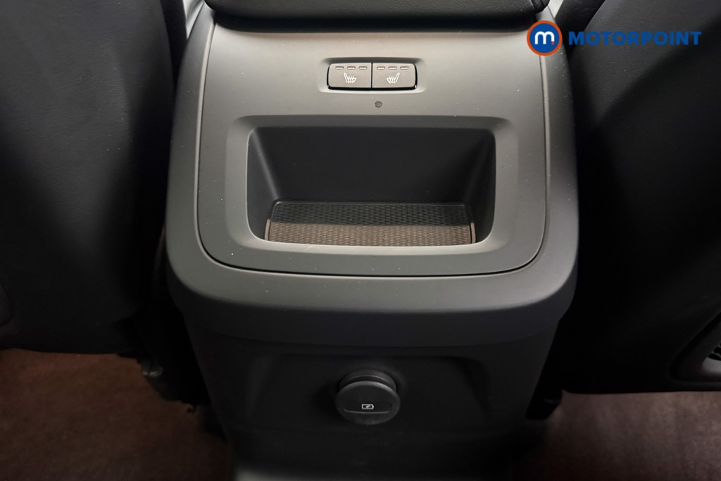 Volvo Xc60 Plus Automatic Petrol Plug-In Hybrid SUV - Stock Number (1581685) - 36th supplementary image