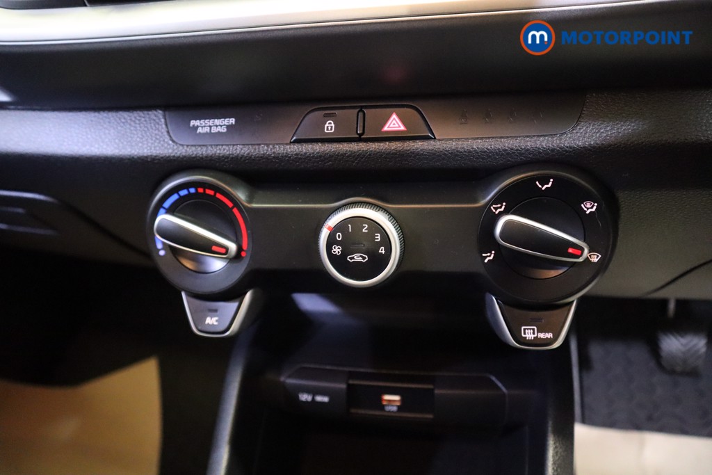 KIA Stonic 2 Manual Petrol SUV - Stock Number (1581720) - 5th supplementary image