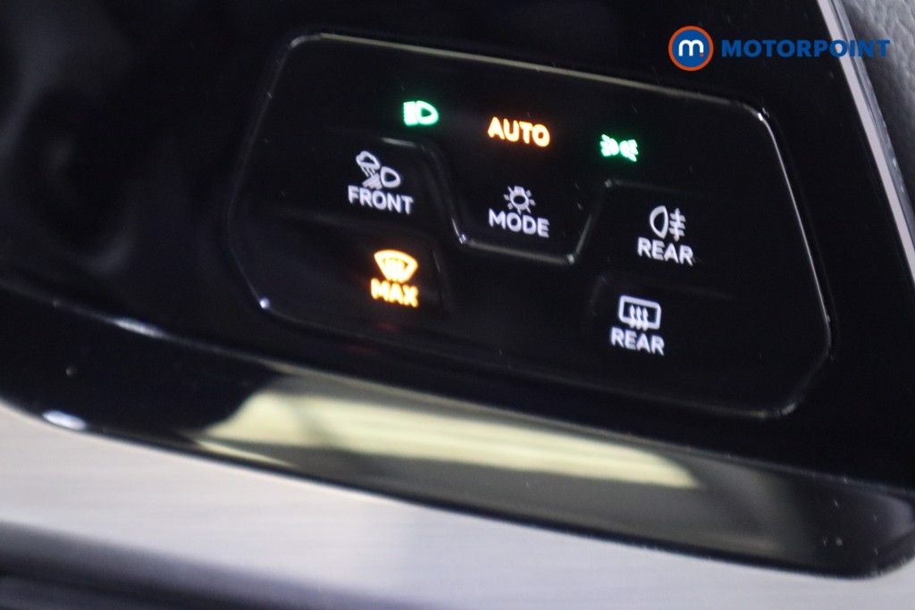Volkswagen Golf Style Manual Petrol Hatchback - Stock Number (1581794) - 16th supplementary image