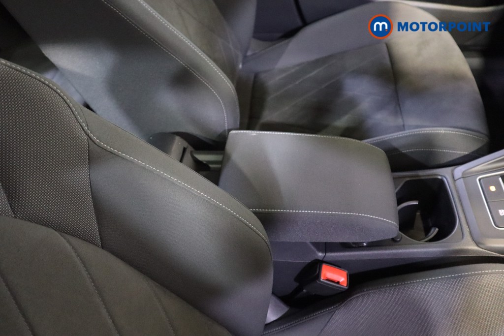 Volkswagen Golf Style Manual Petrol Hatchback - Stock Number (1581794) - 26th supplementary image