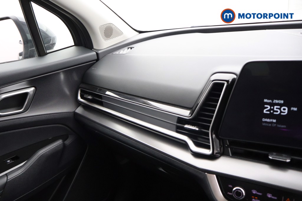 KIA Sportage 3 Automatic Petrol-Electric Hybrid SUV - Stock Number (1581829) - 7th supplementary image